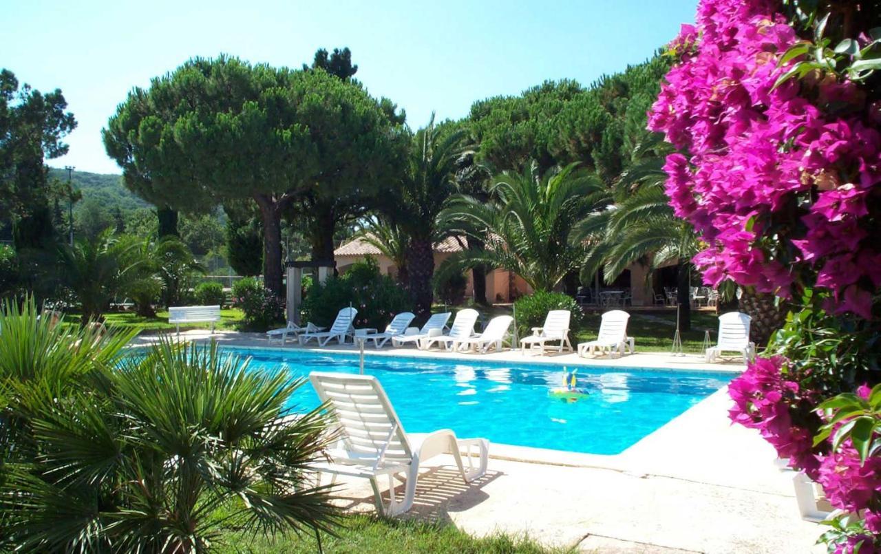 Camp De Base Dei Marres Hotel Ramatuelle Exterior foto
