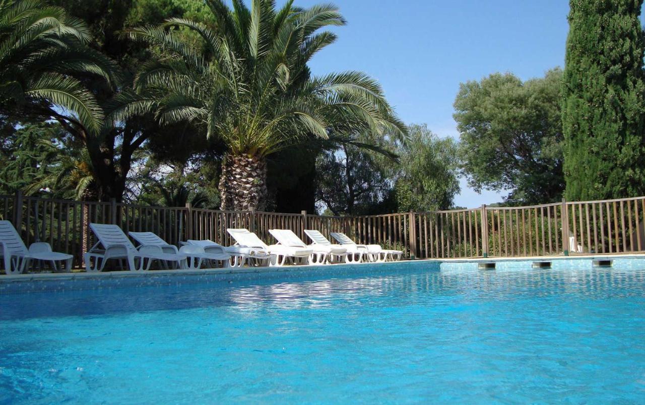 Camp De Base Dei Marres Hotel Ramatuelle Exterior foto